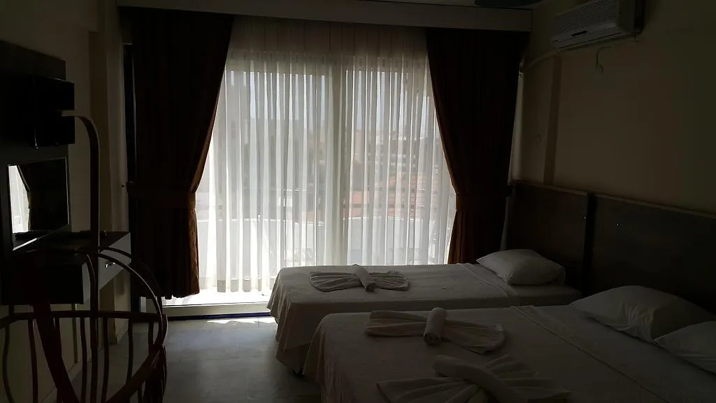 Ozgun Apart Hotel クシャダス アパートホテル